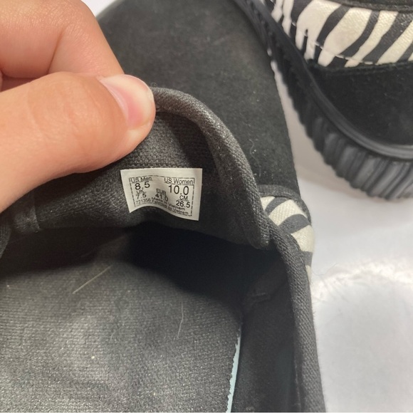 Vans suede & canvas buckle shoes unisex sizing - Picture 6 of 6